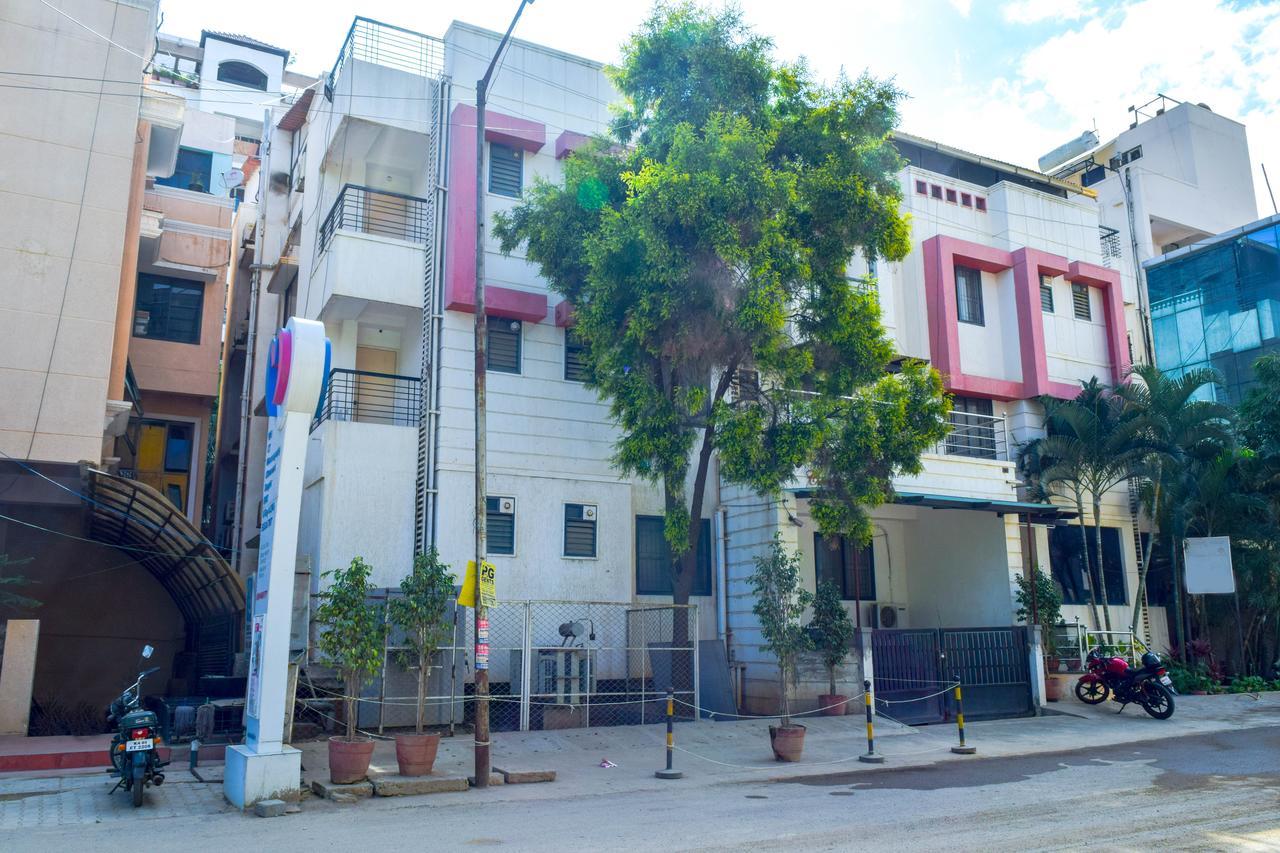 Oyo 5934 Lokaz Hotel Bangalore Exterior photo
