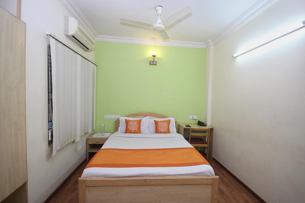 Oyo 5934 Lokaz Hotel Bangalore Exterior photo